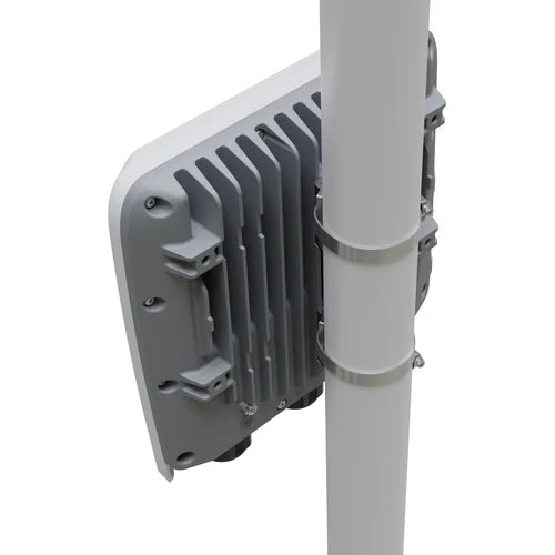 MikroTik IP66 7-1000-PoE 1-2500-PoE-in 1-SFP+10G USB L5 DC-2p Exterior | RB5009UPR+S+OUT