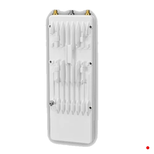 Ubiquiti UI 5GHz/WiFi7 1-10G 1-SFP+ 2-RPSMA-H .SMA-GPS inc54V PTP 24dBm IPX6 | WAVE-MLO5